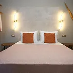 Vivis Hub 3* Argostoli (Kefalonia)