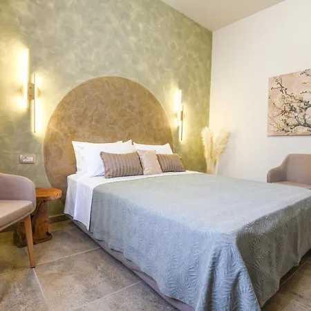 Vivis Hub Aparthotel *