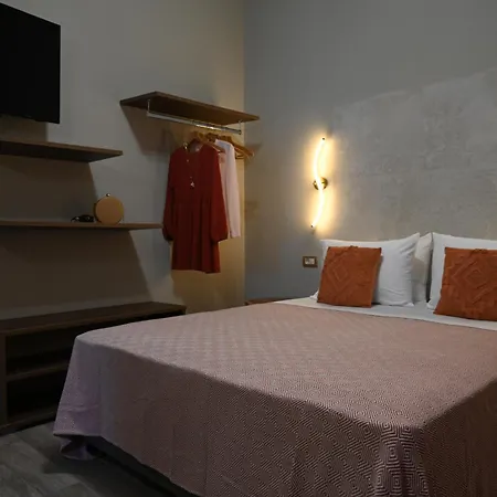 Aparthotel Vivis Hub *