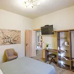 Lägenhetshotell Vivis Hub 3*