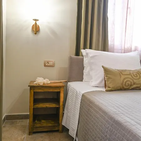 Vivis Hub Аргостолион