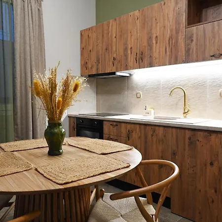 Vivis Hub 아르고스톨리온