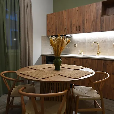 Vivis Hub Аргостолион