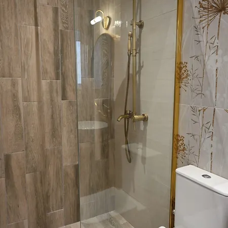 Vivis Hub 아르고스톨리온