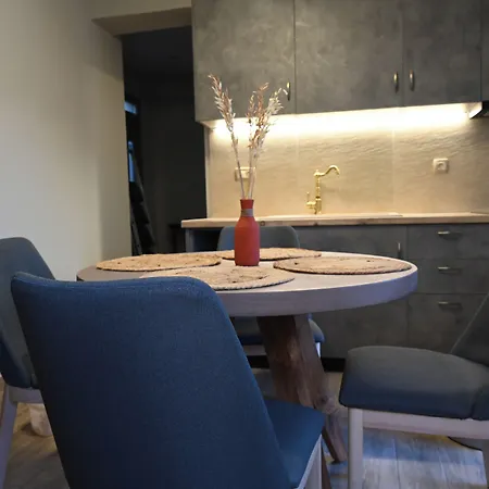 Vivis Hub Аргостолион