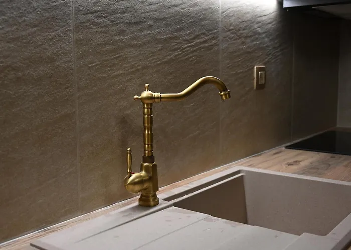 Ξενοδοχείο με διαμερίσματα Vivis Hub 4*