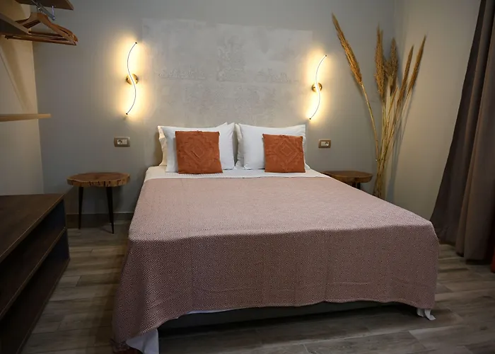 Aparthotel Vivis Hub