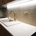 Vivis Hub Apartmanhotel 3*