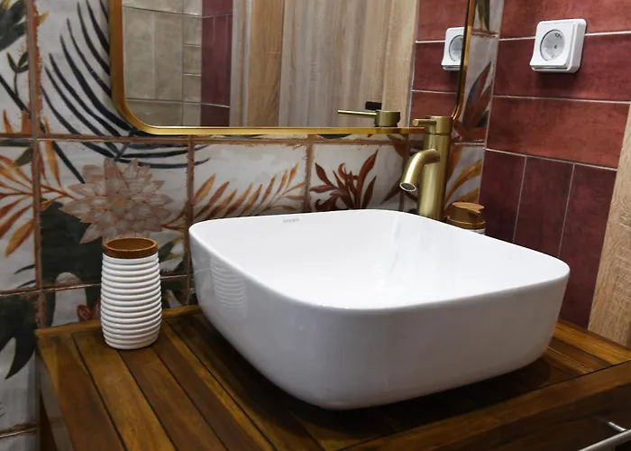 Aparthotel Vivis Hub